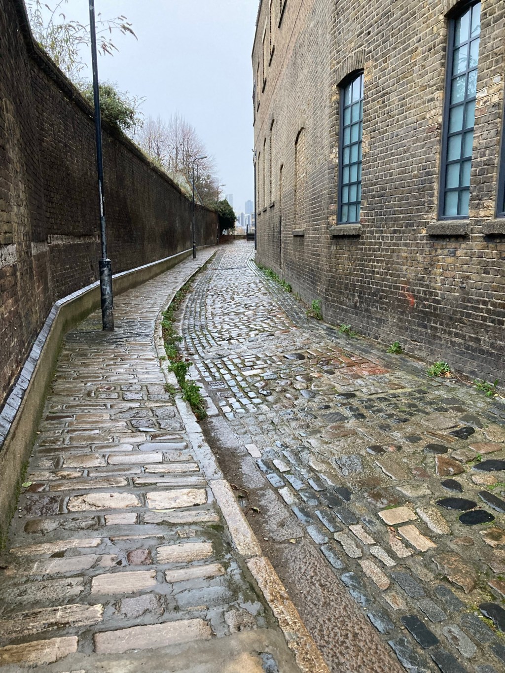 21: Upper Watergate Street. The oldest street surface in&nbsp;London?