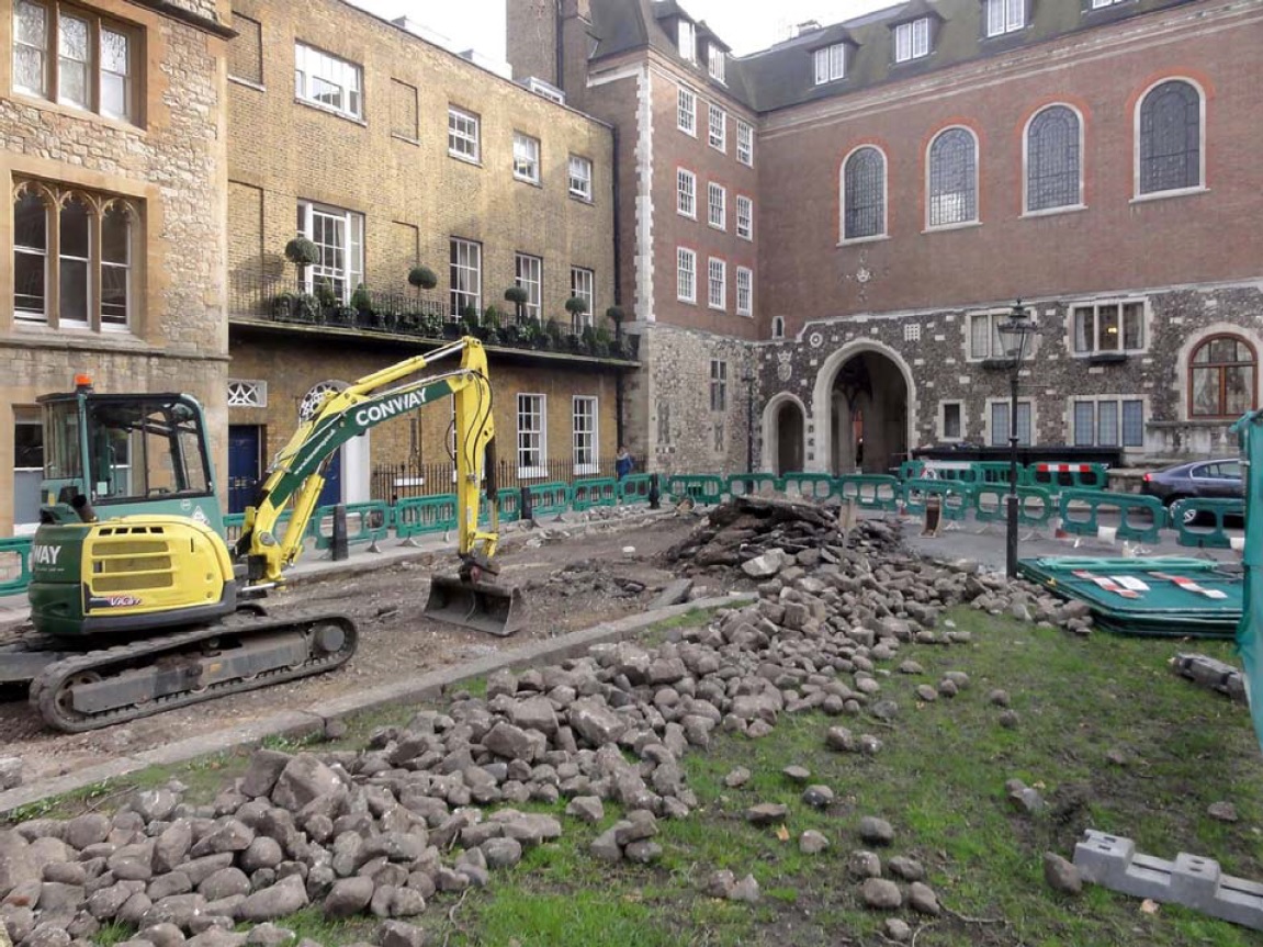 65-the-cobbles-of-dean-s-yard-westminster-building-london-what
